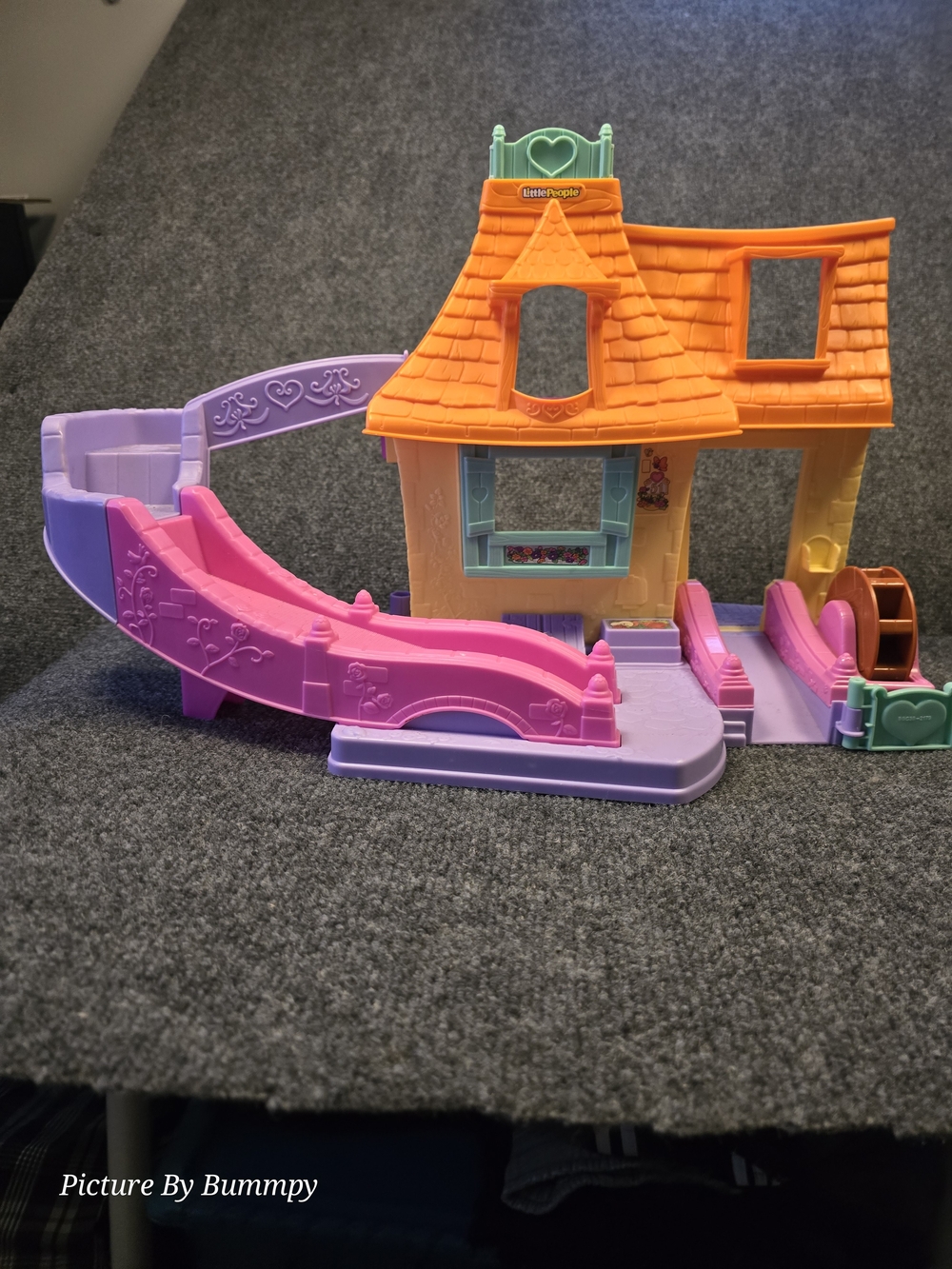 Fisher-Price Little People Disney Princess Belle's Klip Klop Cottage